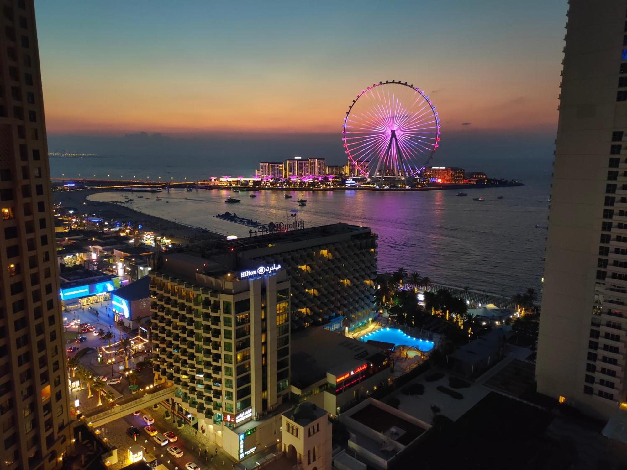 Bombay Backpackers Dxb (Adults Only) Pansiyon Dubai Dış mekan fotoğraf